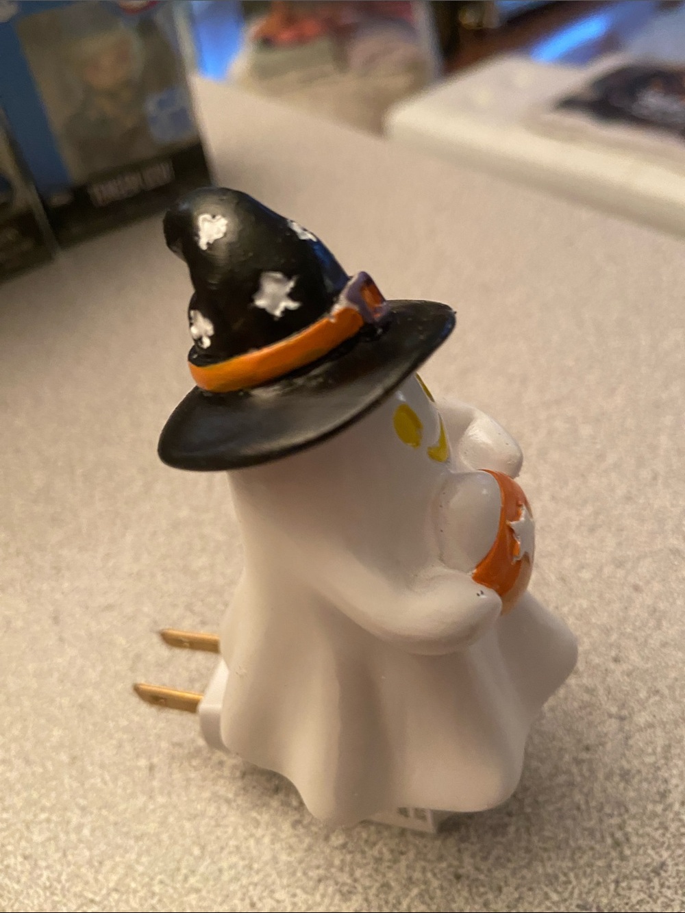 Halloween Ghost Night Light Plug-In - White & Black